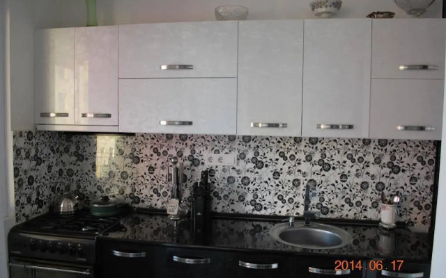 Irakli's Apartment with Terrace