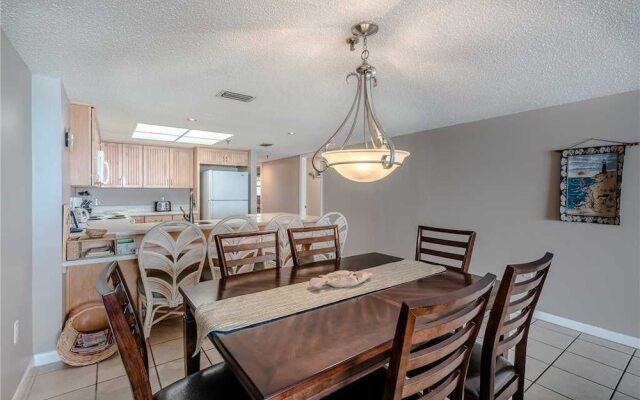 Las Brisas 404 - Three Bedroom Condo