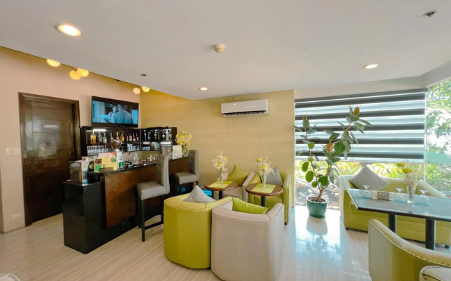 88 Courtyard Hotel