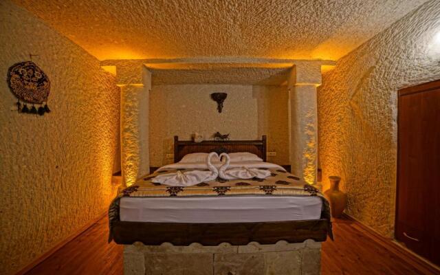 Melek Cave Hotel