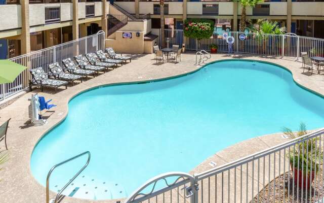 Motel 6 Glendale, AZ