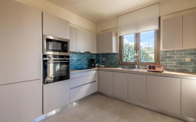 3 Bedroom Minimal Villa with Stunning Sea View