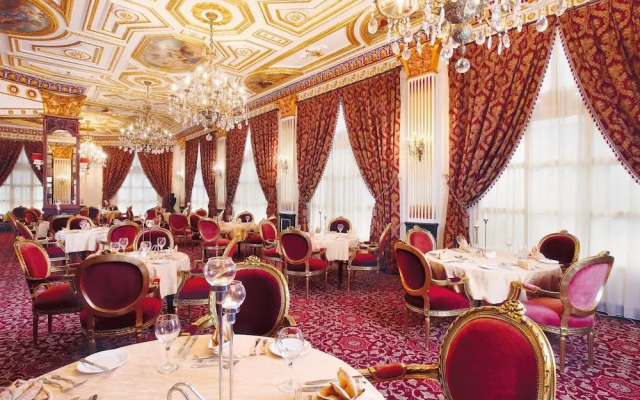 Serenada Golden Palace - Boutique Hotel