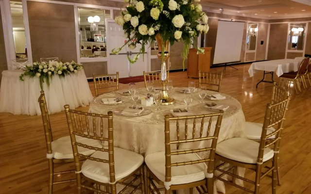Victoria Palms Inn & Suites