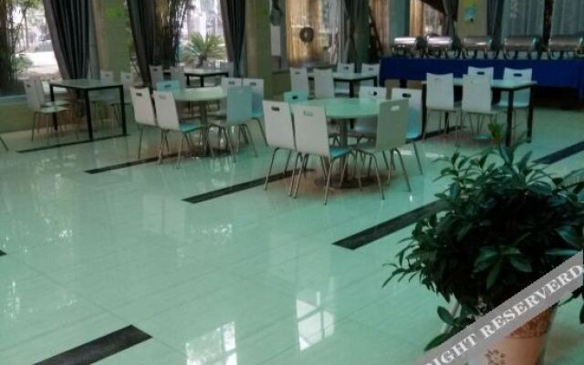 Qianjiang Jiayu Garden Hotel