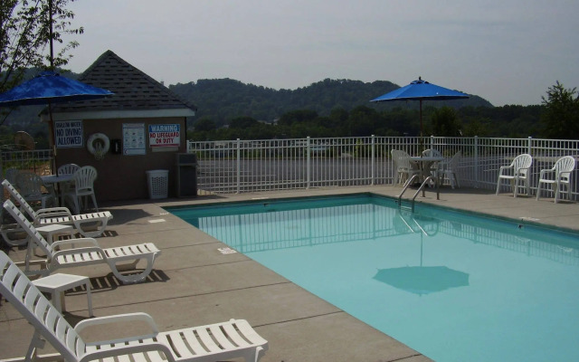 Holiday Inn Express & Suites Knoxville-North-I-75 Exit 112 by IHG