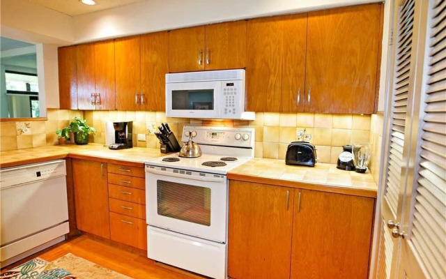Kaanapali Royal #E302 - 2 Br Condo