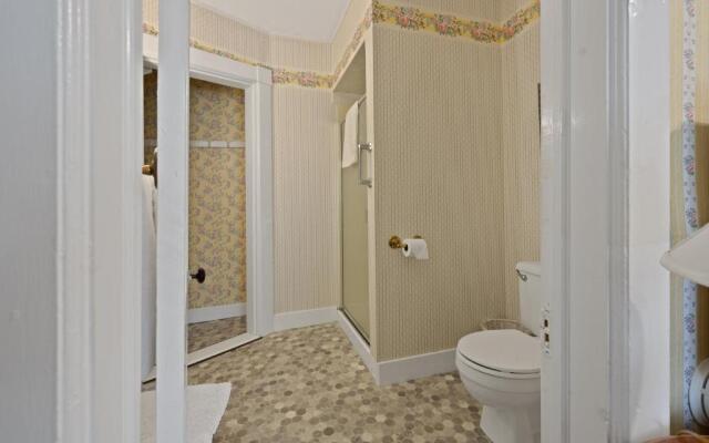 Brook Farm Inn