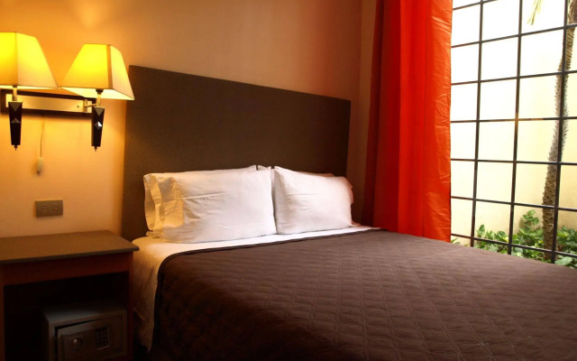 The Palm House Inn