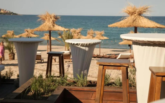 Apartment in Green Beach Resort Kavatsi