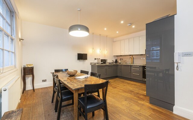Elegant 4br House in Kensington