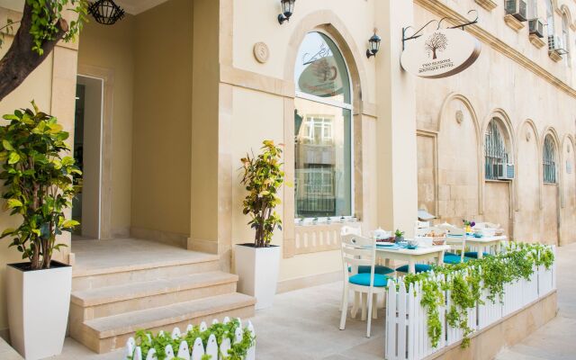 Two Seasons Boutique Hotel