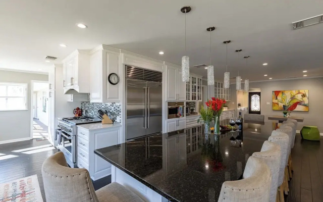 Luxurious Lakehouse With Indoor Pool-hot Tub-fire Pit