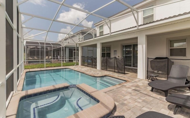 ChampionsGate 8BR Pool Home wTheater