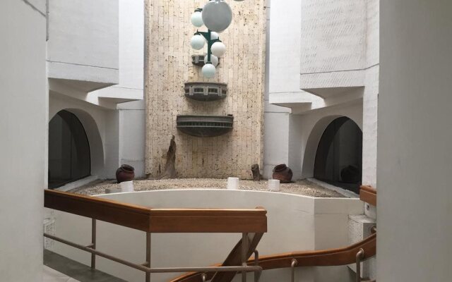 Hotel Dos Mundos