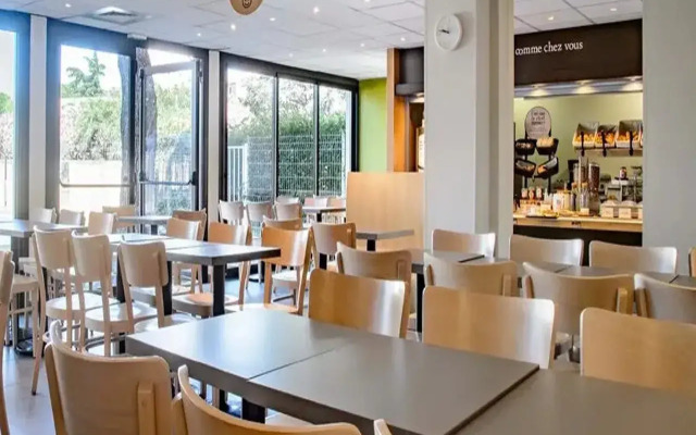 B&B HOTEL Nîmes Ville Active