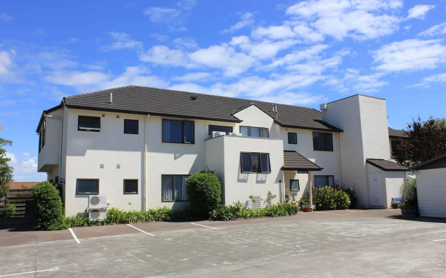 Parkside Lodge
