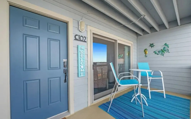 Summer House West C102