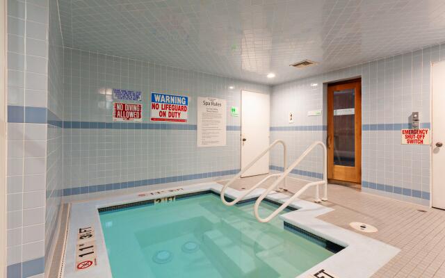 Holiday Inn Hotel & Suites San Mateo-San Francisco SFO by IHG