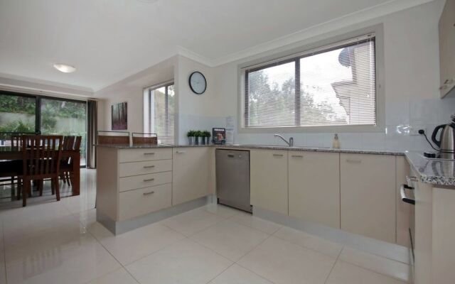 Lagoons Estate, 22 Coventry Place