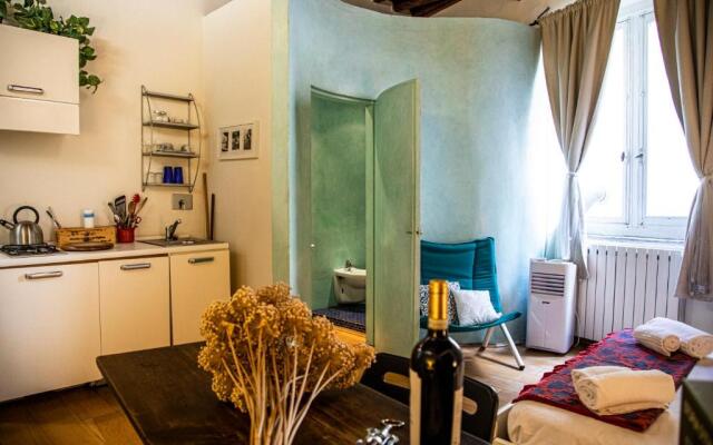 Studio in Tornabuoni within a Renaissance building