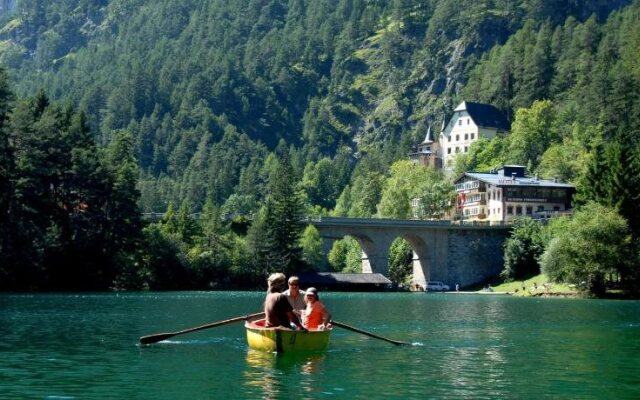 Hotel Schloss Fernsteinsee
