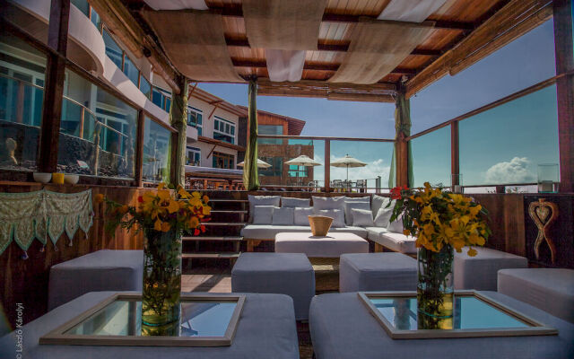 Iguana Crossing Boutique Hotel