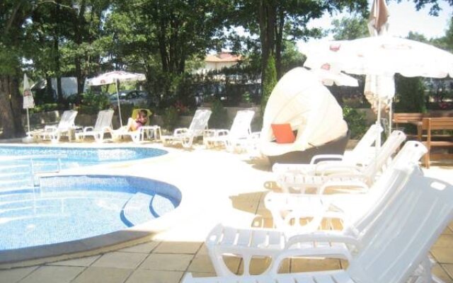Sunrise Hotel