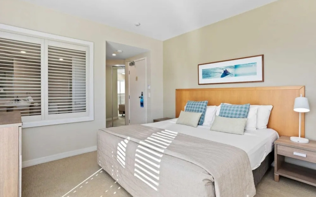 The Pool Resort Kingscliff - 2B Dual Key (6216/17) - Holiday Management Co. – Guest Rooms – Kingscliff