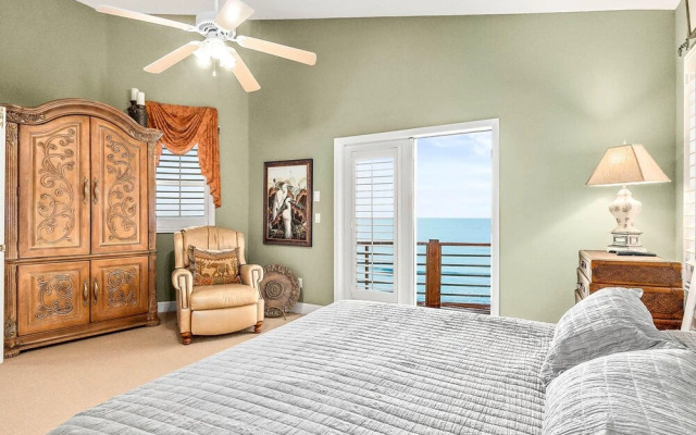 Tuscan Sun by Teeming Vacation Rentals