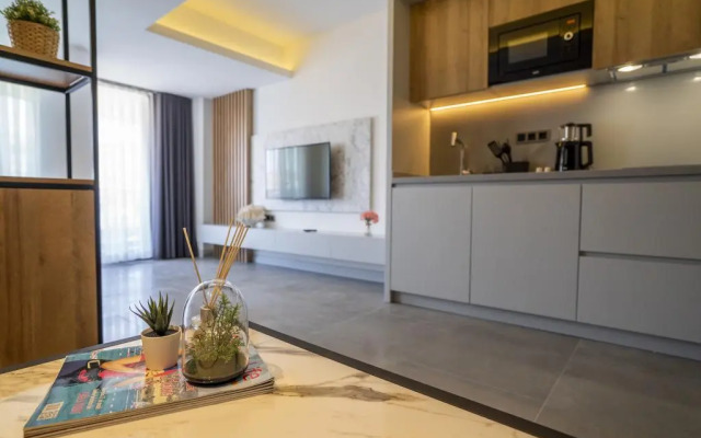 Ayayorgi̇ Homes & Hotels