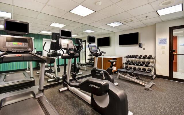 Holiday Inn Express Newport North - Middletown by IHG