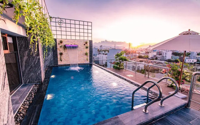 Laurel Danang Apartment