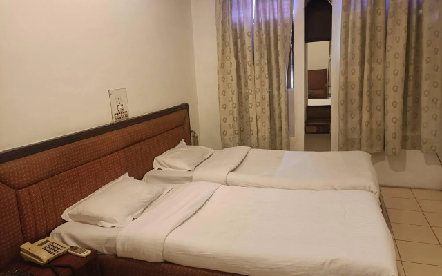 Mohan Hotel