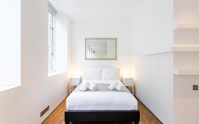 Oxford Circus Designer Apartment