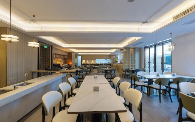 Xiang Ji Executive  Apartment