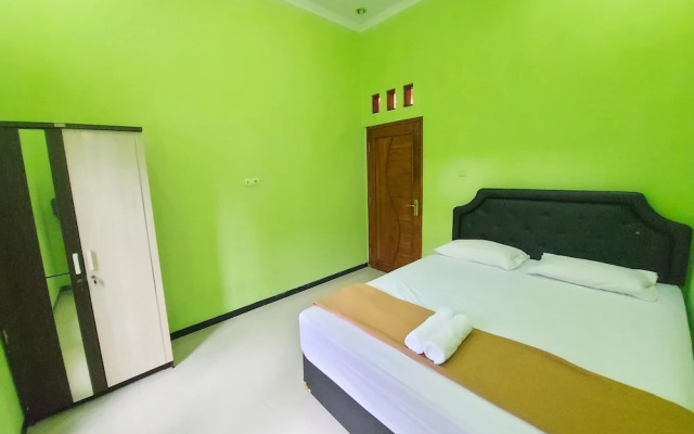 Tentrem Homestay by FH Stay