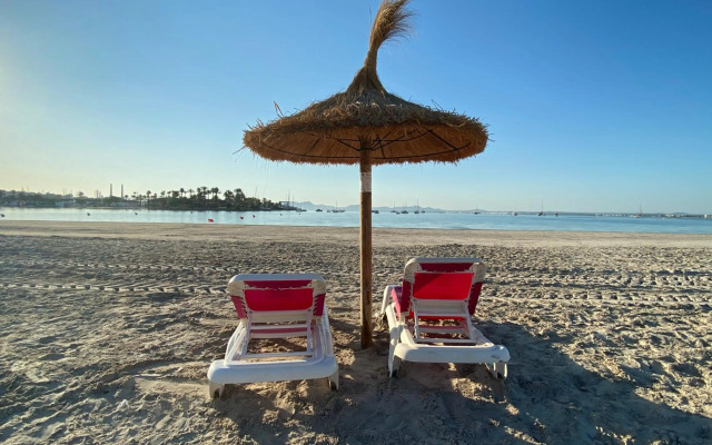 Bellamar 23. Apartamento con piscina