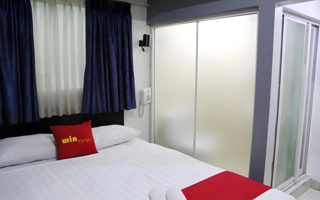 Win Hotel Blok M