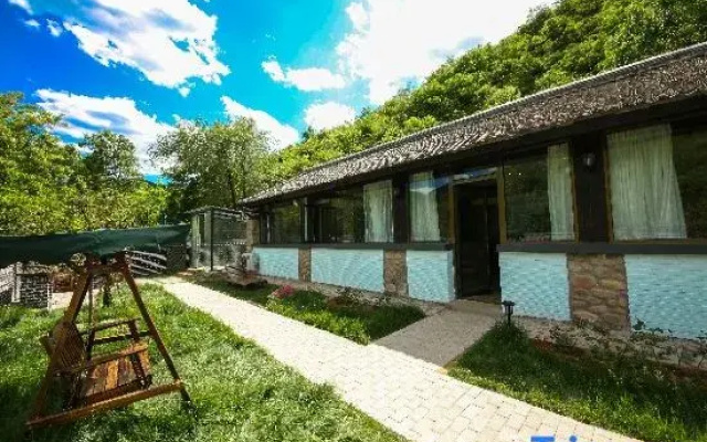Mountain China Homestay