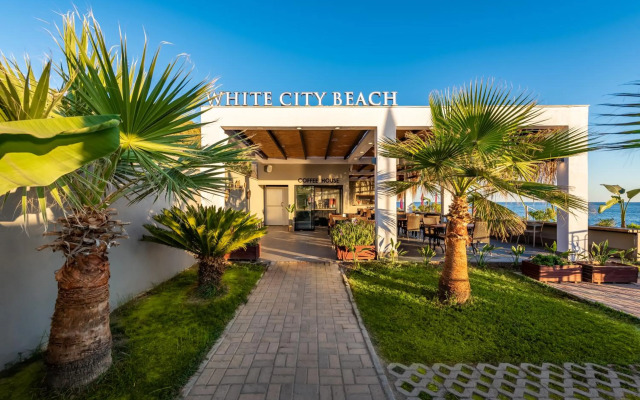 White City Beach - Adults Only