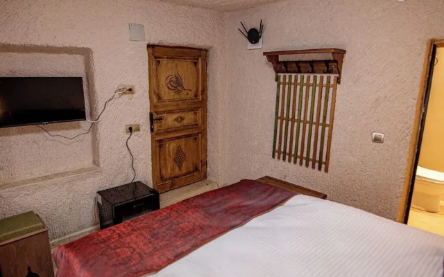 Capavista Cave House