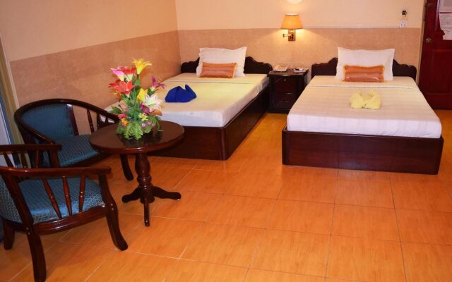 Reaksmey Battambang Hotel