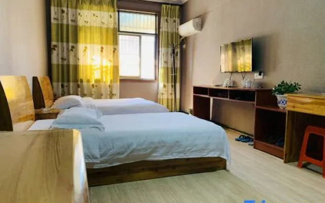 Taihu Haolaiju Hotel