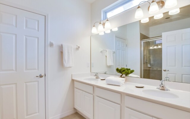 Solterra - 6116 Broad Oak Drive