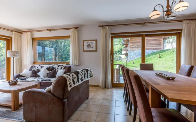Chalet La Clusaz, 5 pièces, 9 personnes - FR-1-437-56