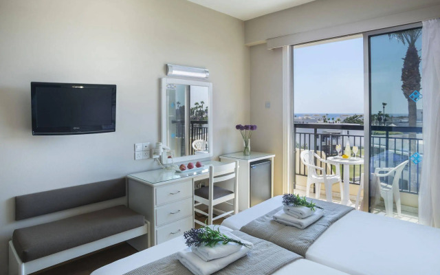 Pavlo Napa Beach Hotel