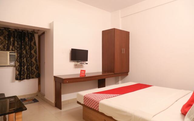 Collection O 8115 Hotel Vinayak Inn