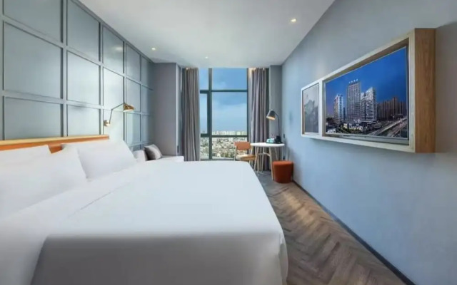 Yifeng hotel