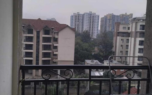 Stay.Plus Hurlingham Business Apartment